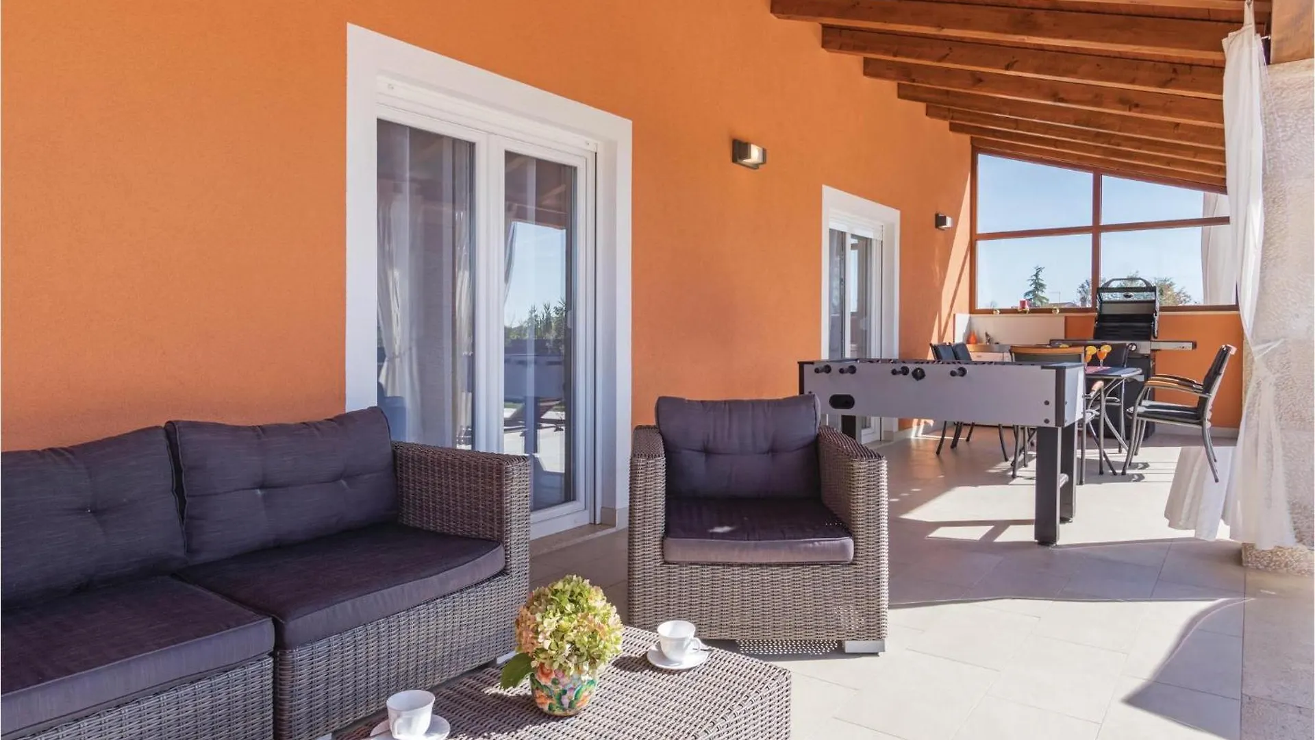 Cozy Home In Skatari With Outdoor Swimming Pool Pula Tatil Evi