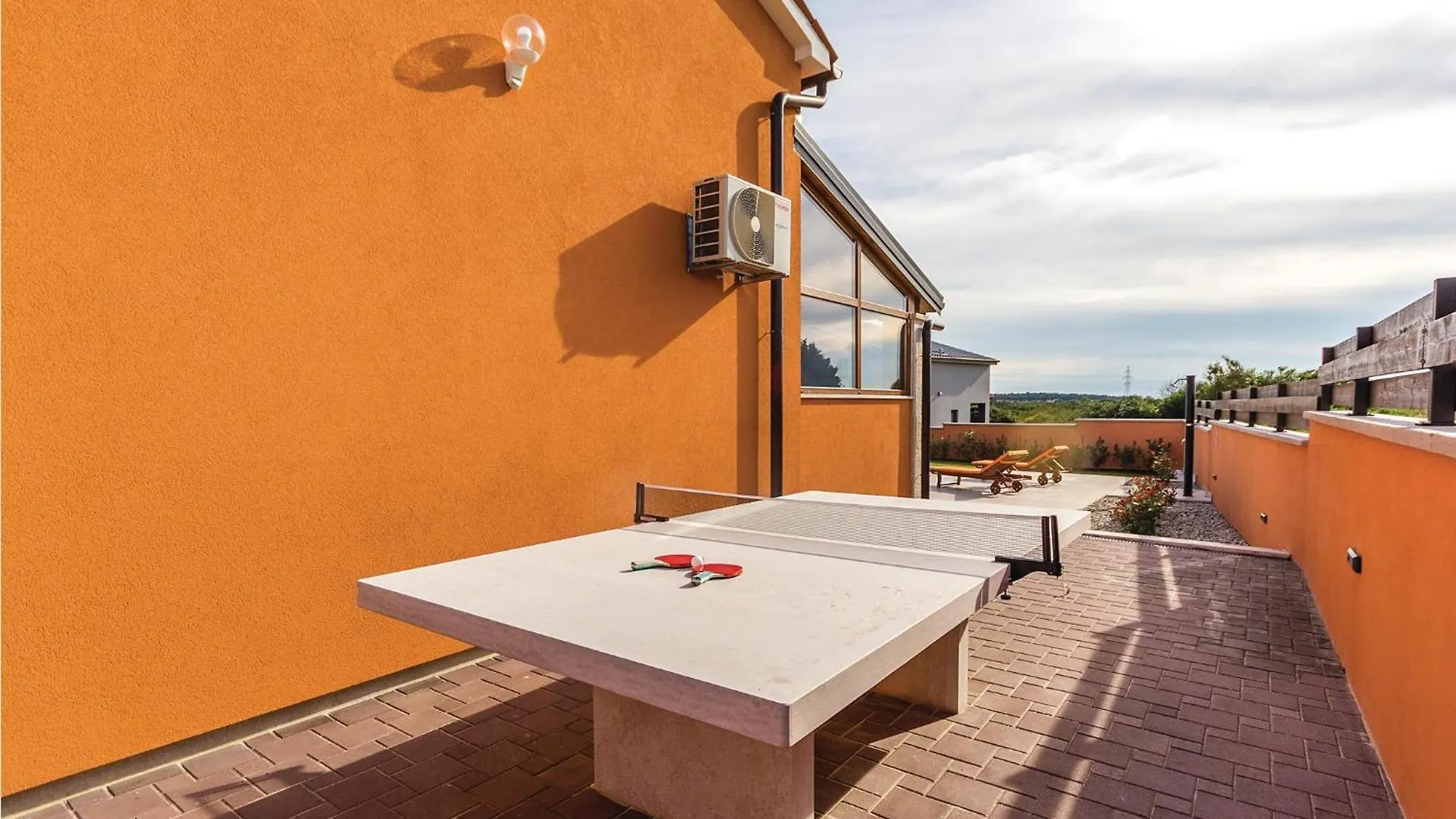 Holiday home Cozy Home In Skatari With Outdoor Swimming Pool