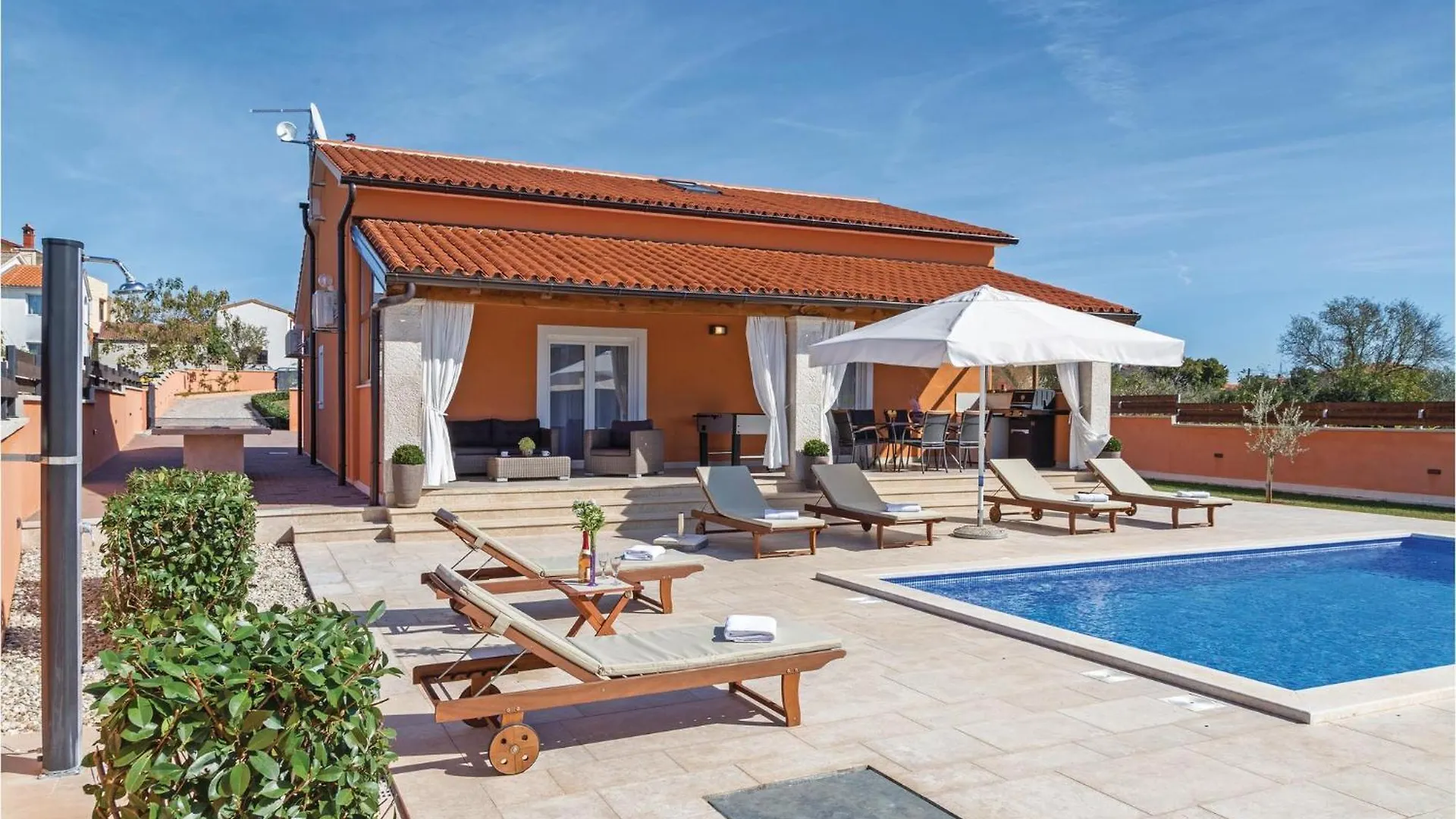 Holiday home Cozy Home In Skatari With Outdoor Swimming Pool Croatia