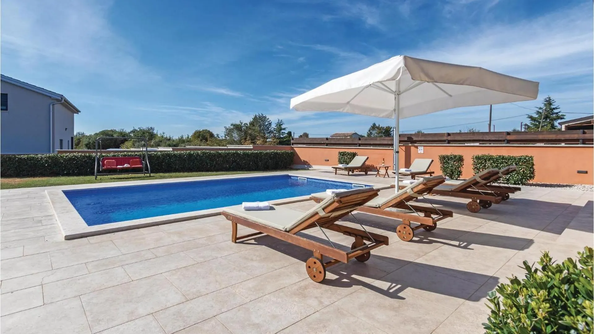 Cozy Home In Skatari With Outdoor Swimming Pool 0*, Pula